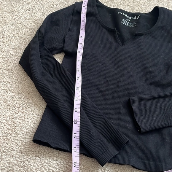 “Eye Candy- Long Sleeve Ribbed Top size small/medium” - Picture 4 of 5